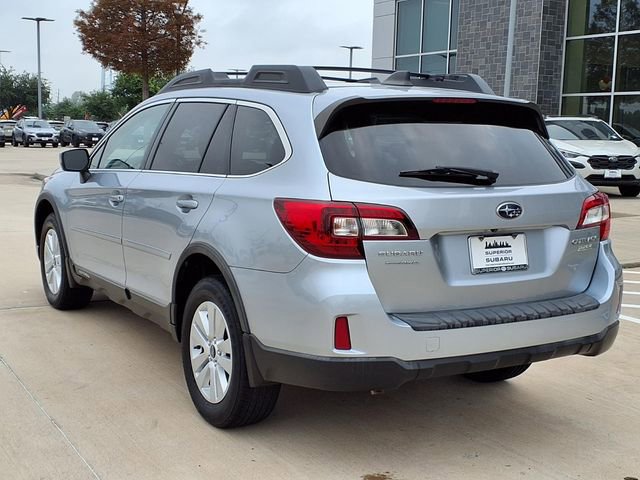 Used 2017 Subaru Outback 2.5i Premium AWD/4WD image 2