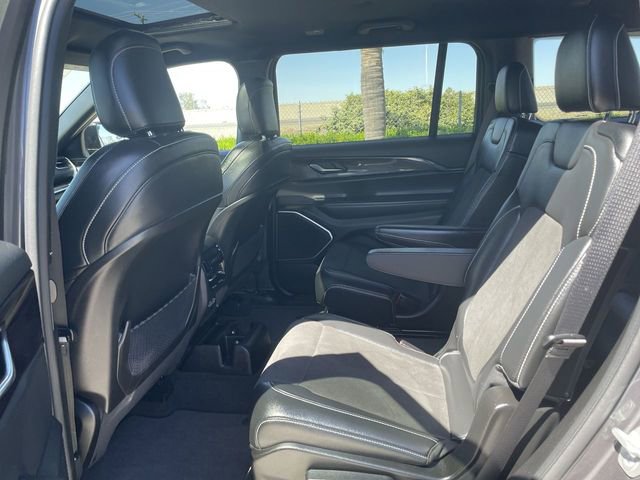 Used 2021 Jeep Grand Cherokee L Laredo image 25