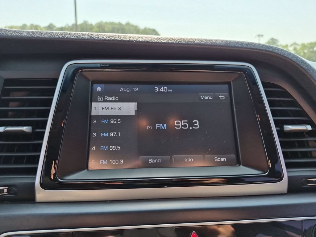 Used 2019 Hyundai Sonata SE FWD image 23