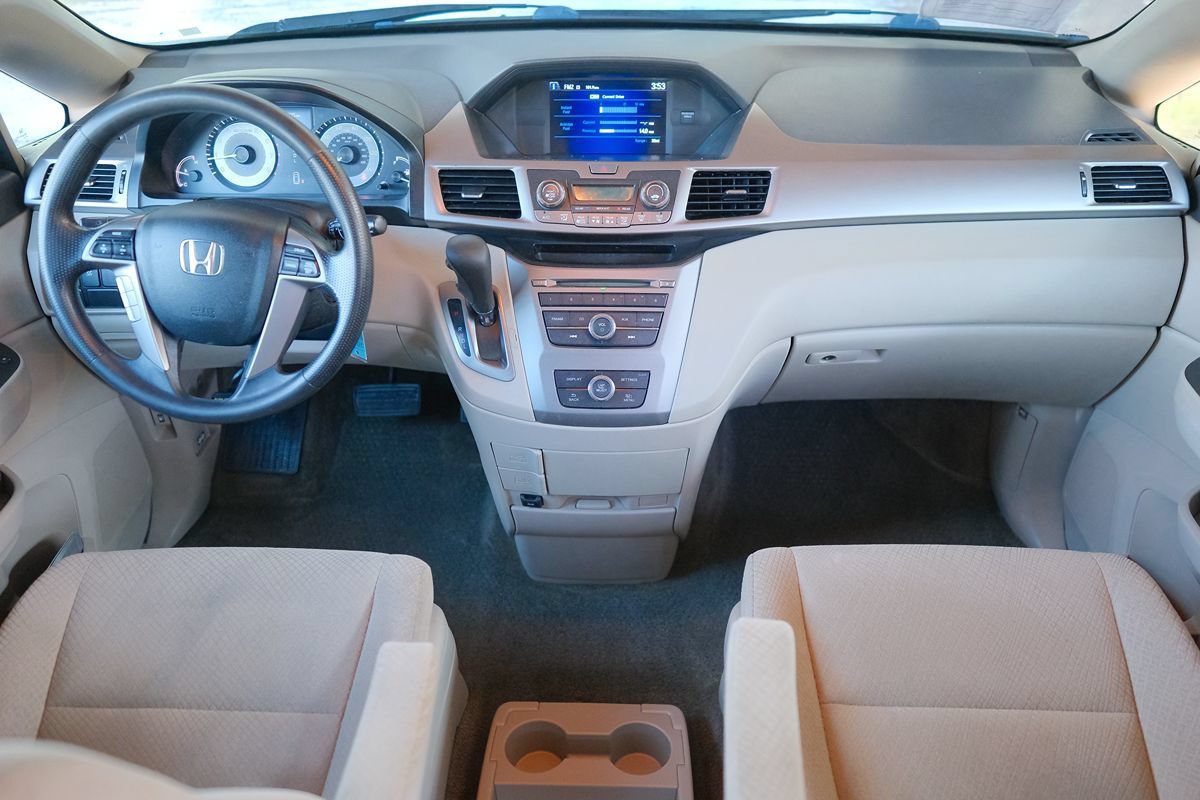 Used 2016 Honda Odyssey LX image 17