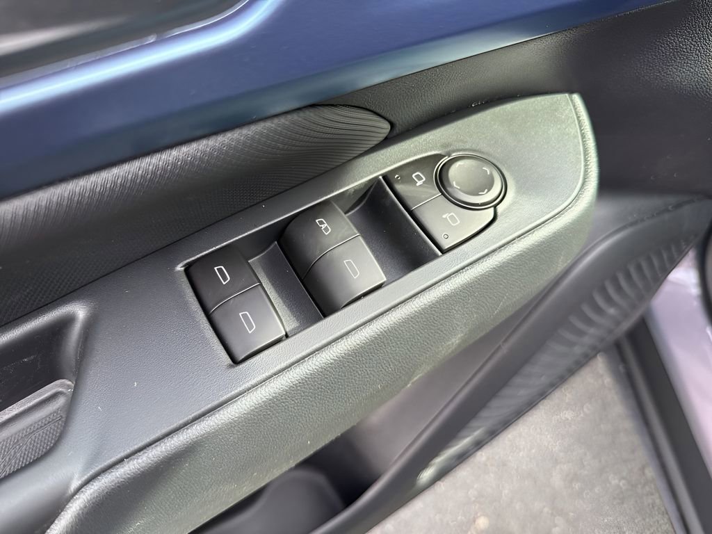 New 2026 Chevrolet Equinox EV LT w/ Convenience Package II image 25