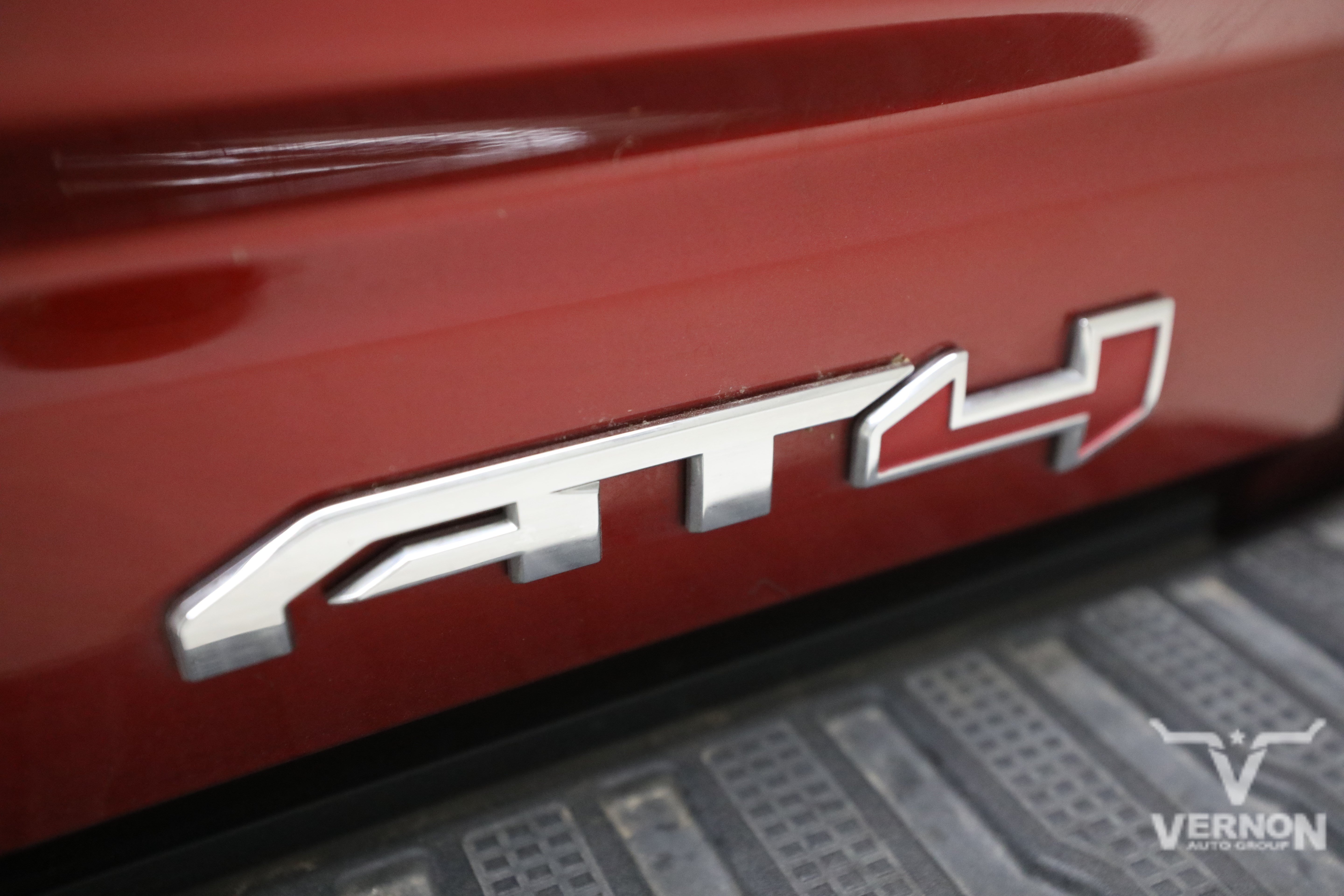 Used 2025 GMC Sierra 2500 AT4 w/ AT4 Premium Plus Package AWD/4WD image 12