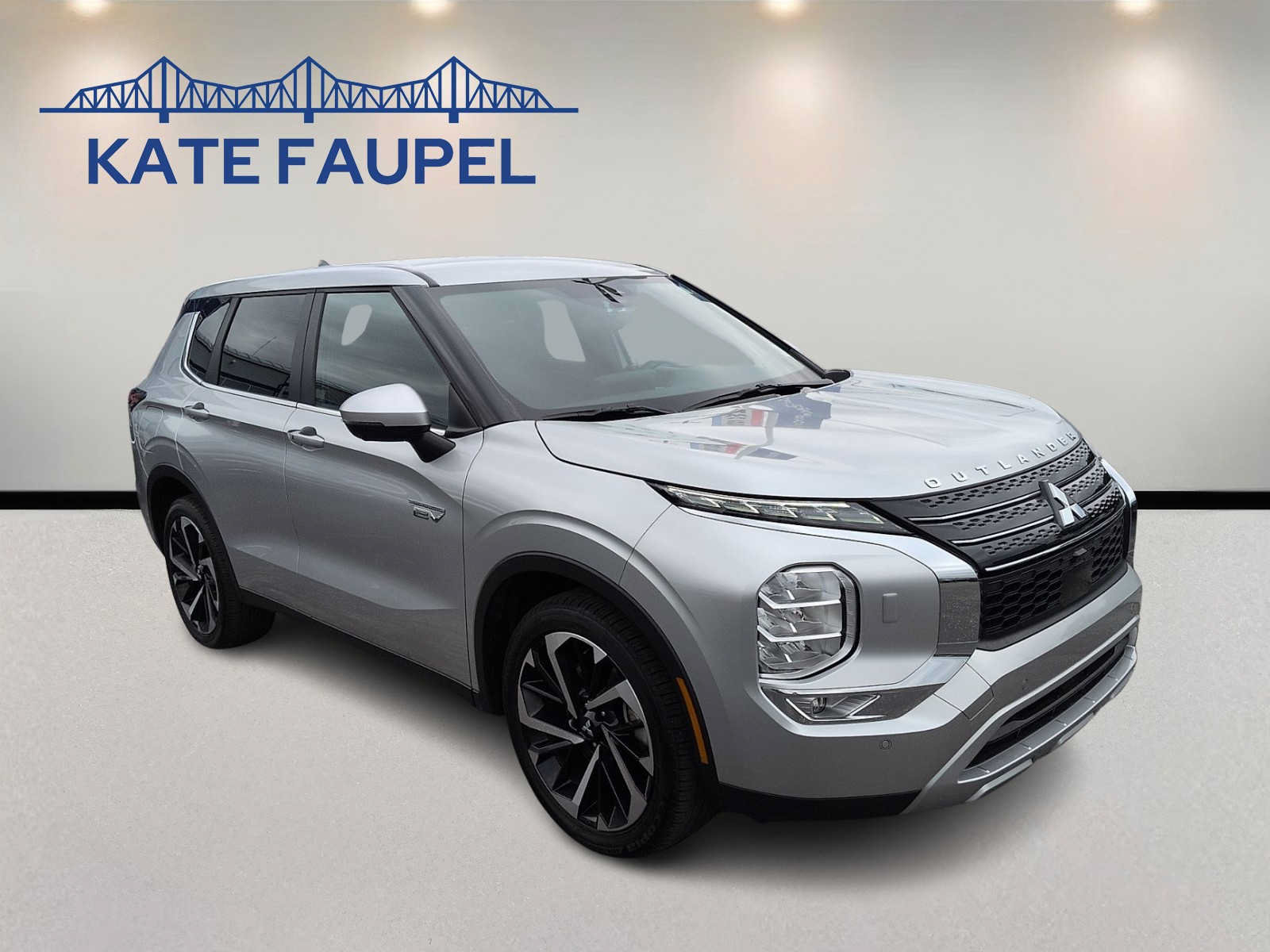 Used 2024 Mitsubishi Outlander SE