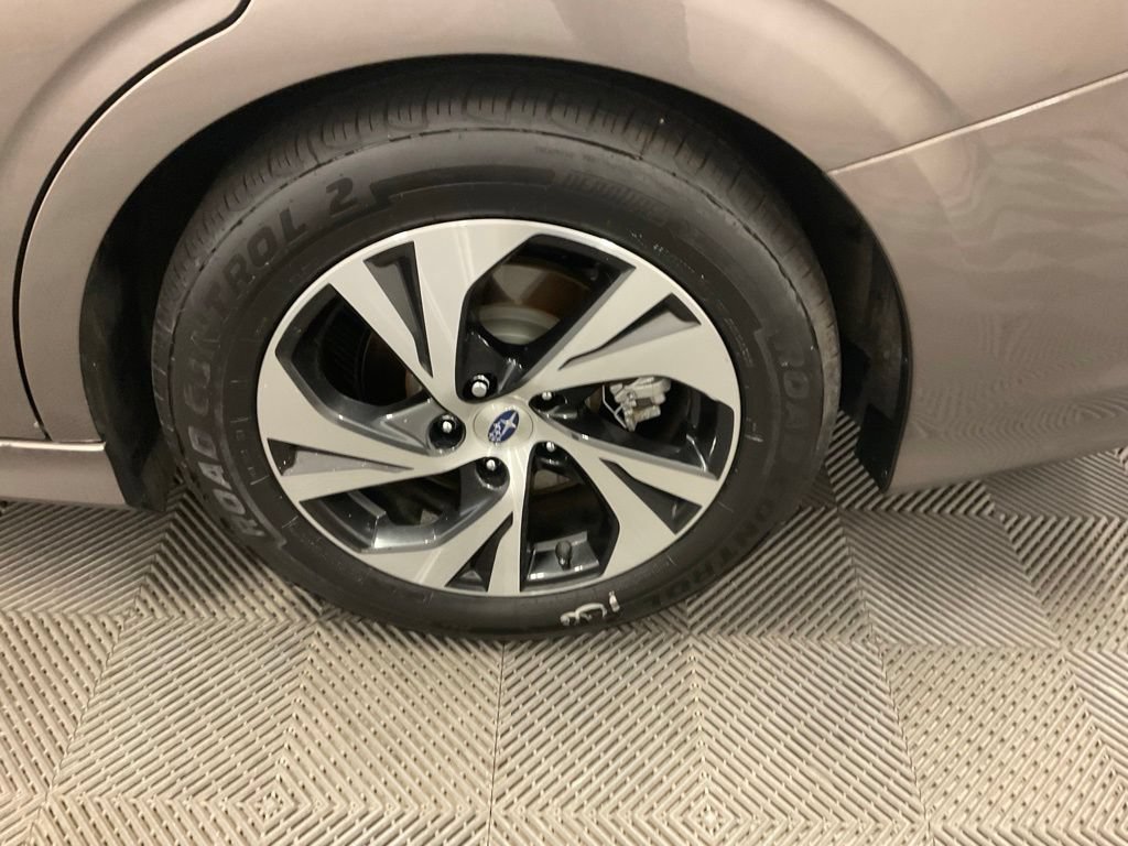 Used 2022 Subaru Legacy Premium AWD/4WD image 12
