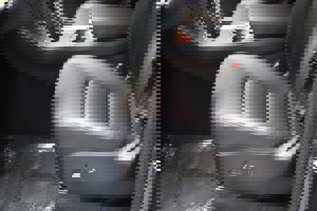 Used 2023 Tesla Model Y Long Range image 20