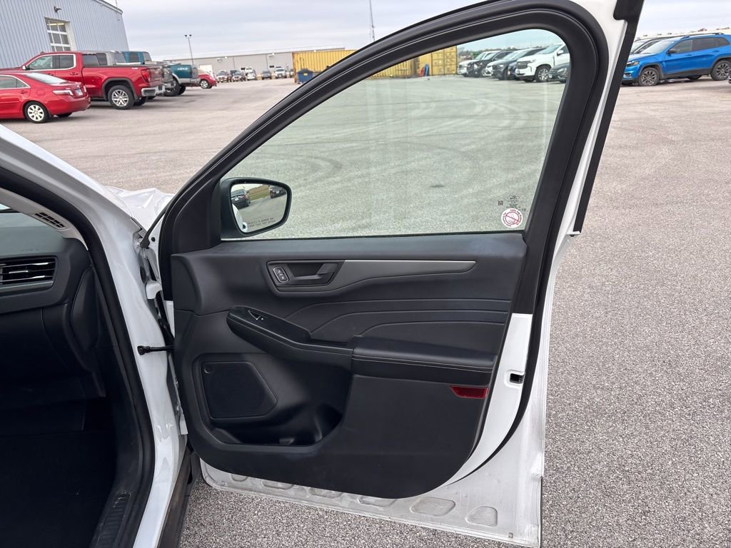 Used 2025 Ford Escape Active image 20