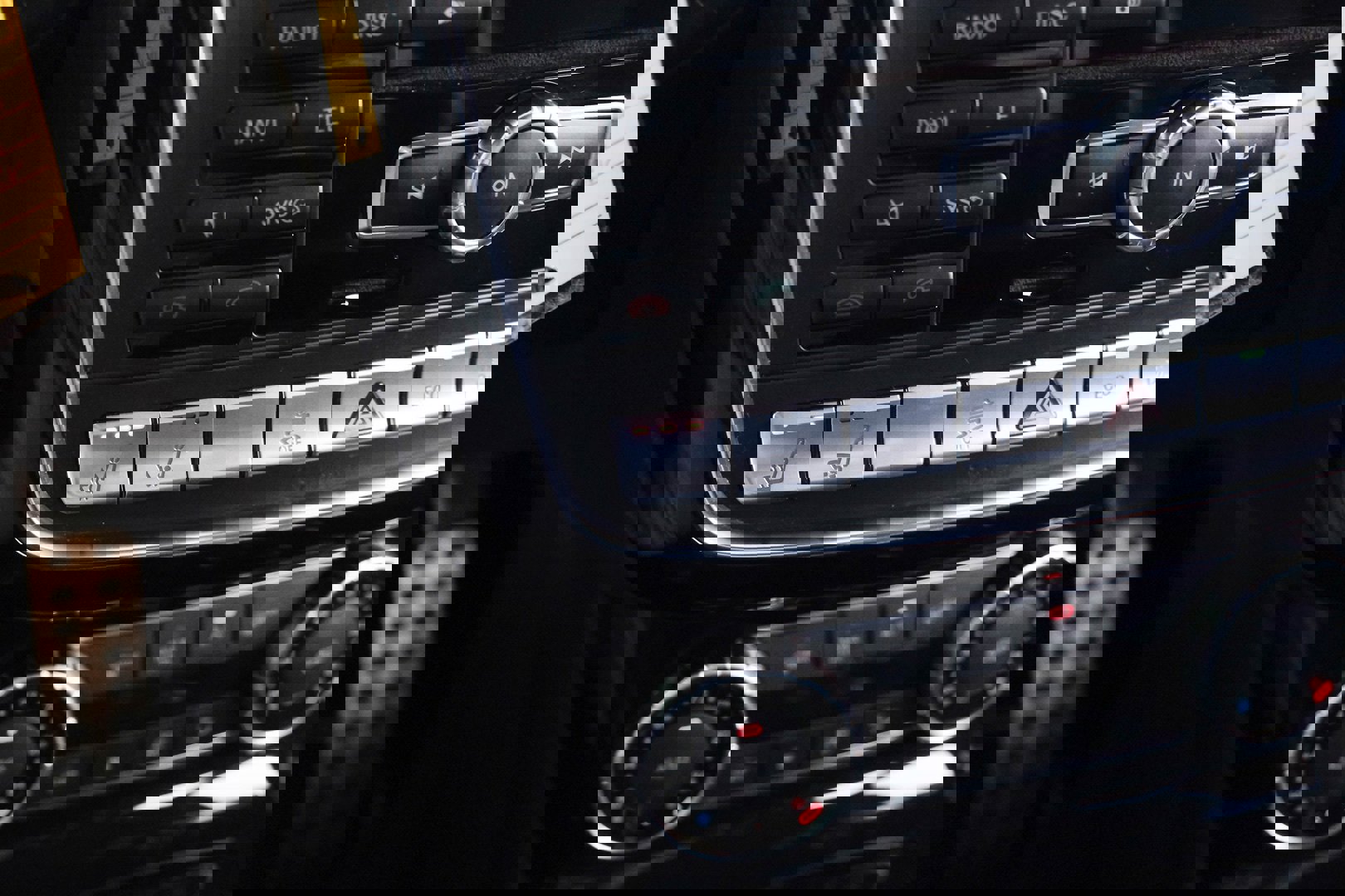 Used 2014 Mercedes-Benz G 63 AMG 4MATIC image 42