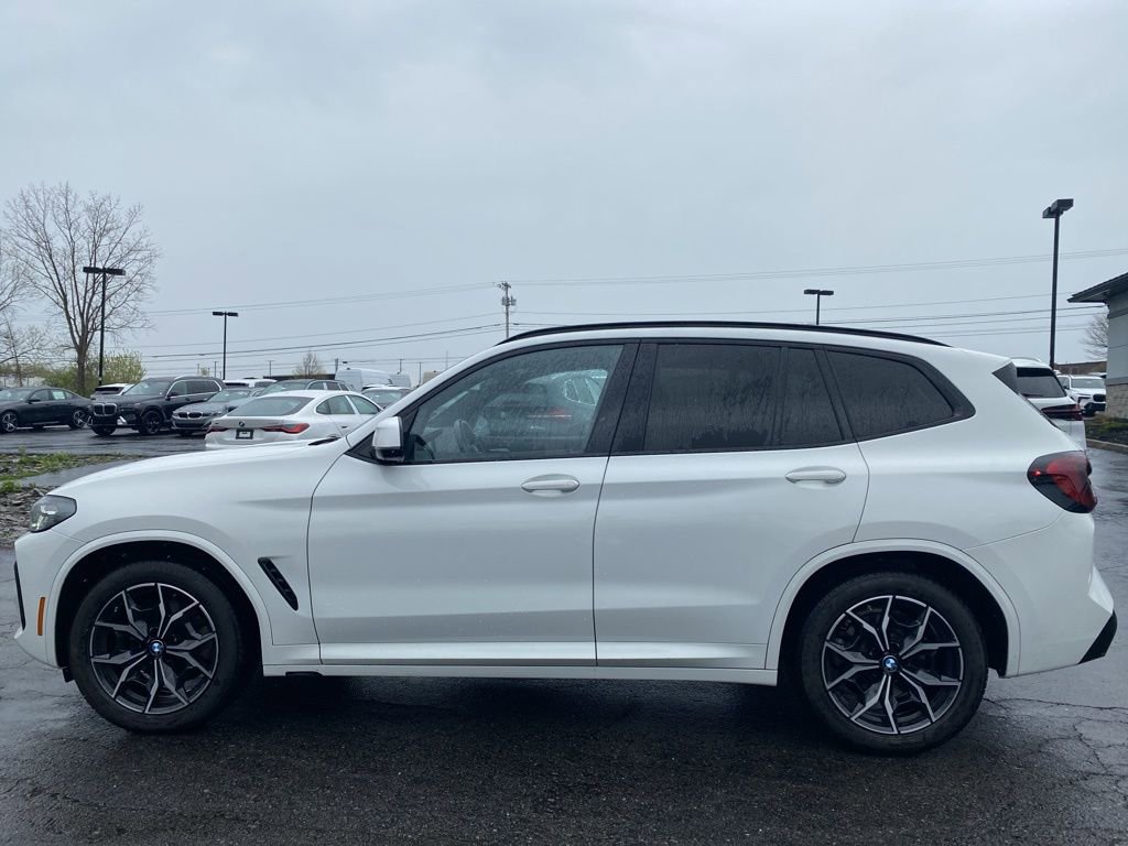 Used 2023 BMW X3 xDrive30i w/ M Sport Package AWD/4WD image 7