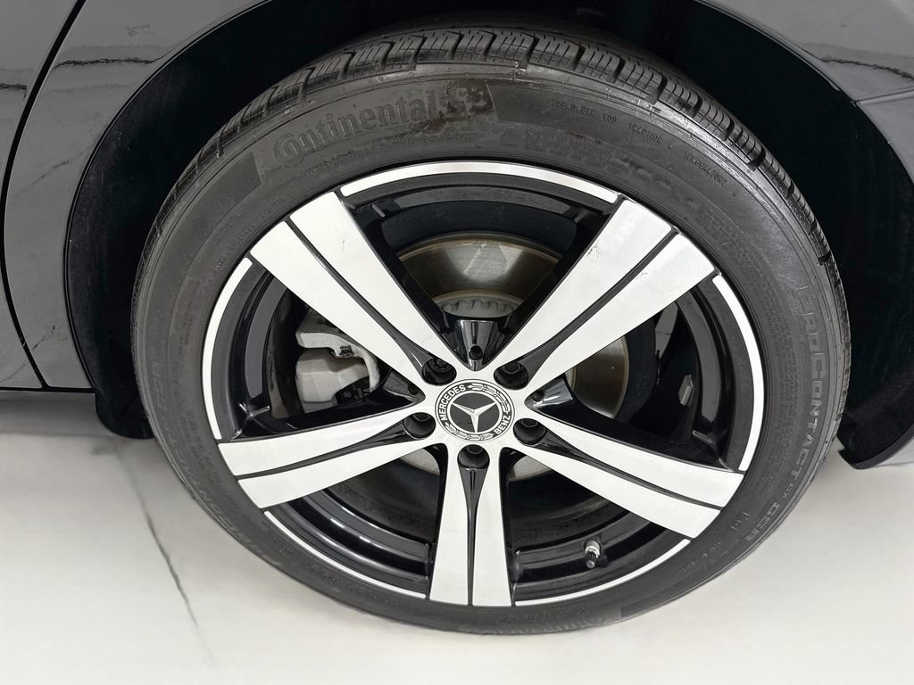 Certified 2025 Mercedes-Benz C 300 Sedan image 30
