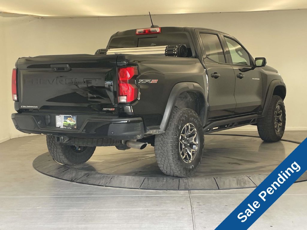 Used 2023 Chevrolet Colorado ZR2 w/ ZR2 Convenience Package III AWD/4WD image 5