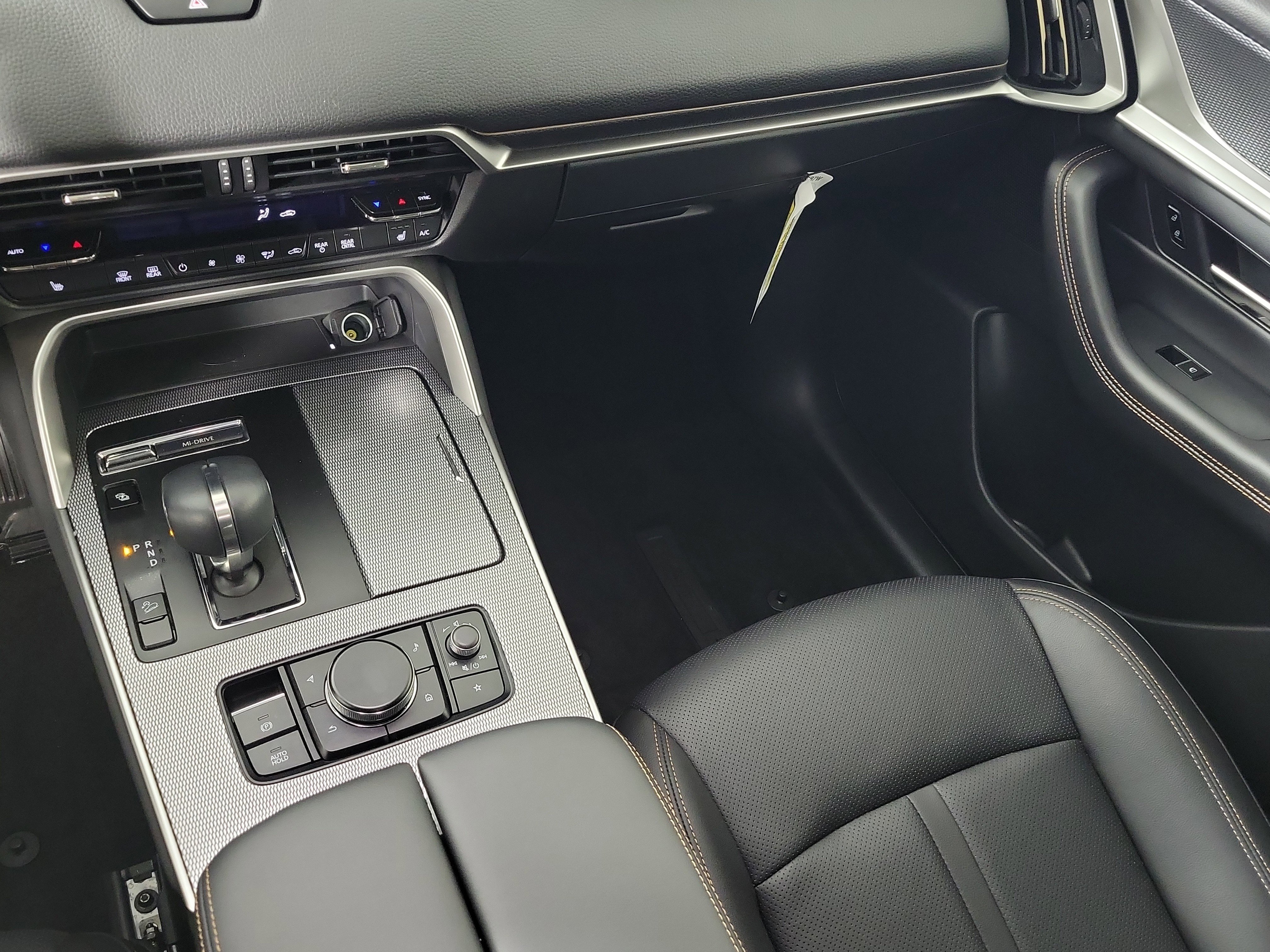 Certified 2025 MAZDA CX-90 Plug-In Hybrid w/ Preferred image 26