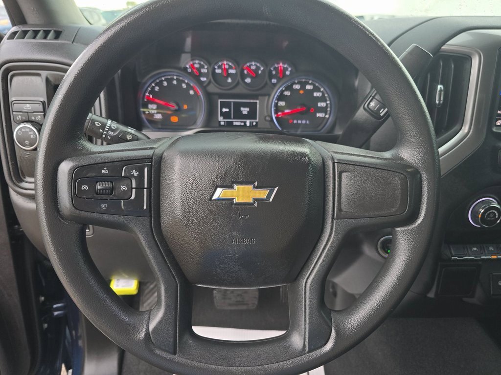 Used 2022 Chevrolet Silverado 1500 Custom image 10