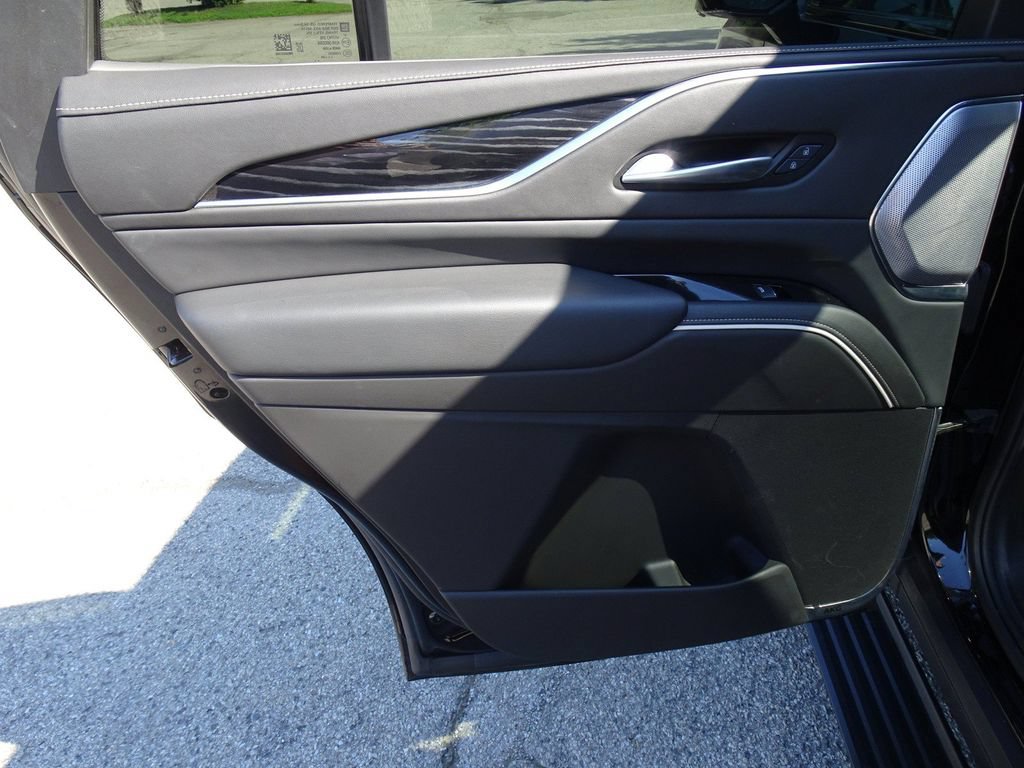 Certified 2024 Cadillac Escalade Sport w/ Touring Package AWD/4WD image 15