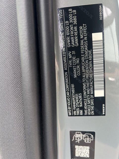 New 2026 Volvo XC90 T8 Plus w/ Protection Package Premier image 9