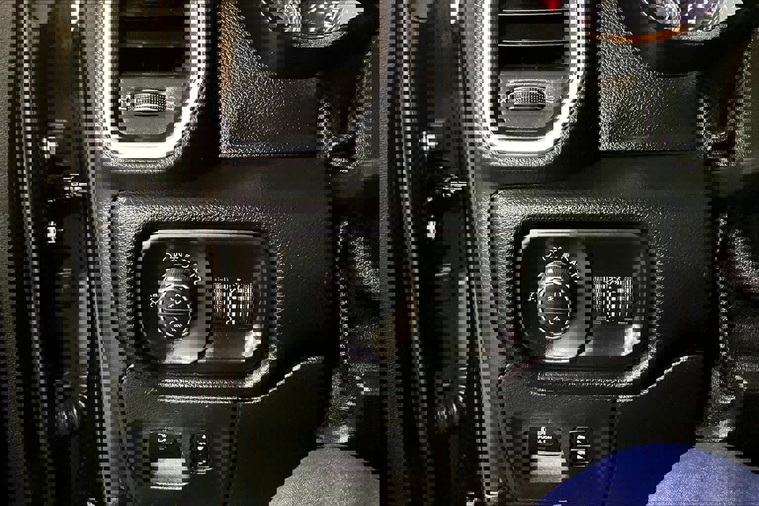 Used 2019 RAM 1500 Big Horn image 35