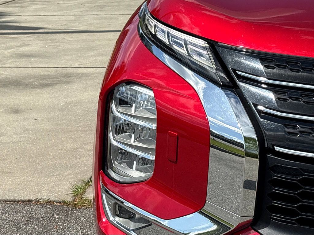 Used 2024 Mitsubishi Outlander SE image 21