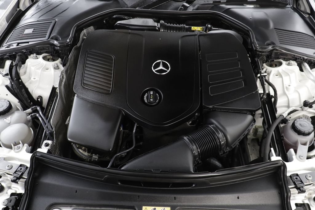 Used 2023 Mercedes-Benz C 300 4MATIC Sedan image 23