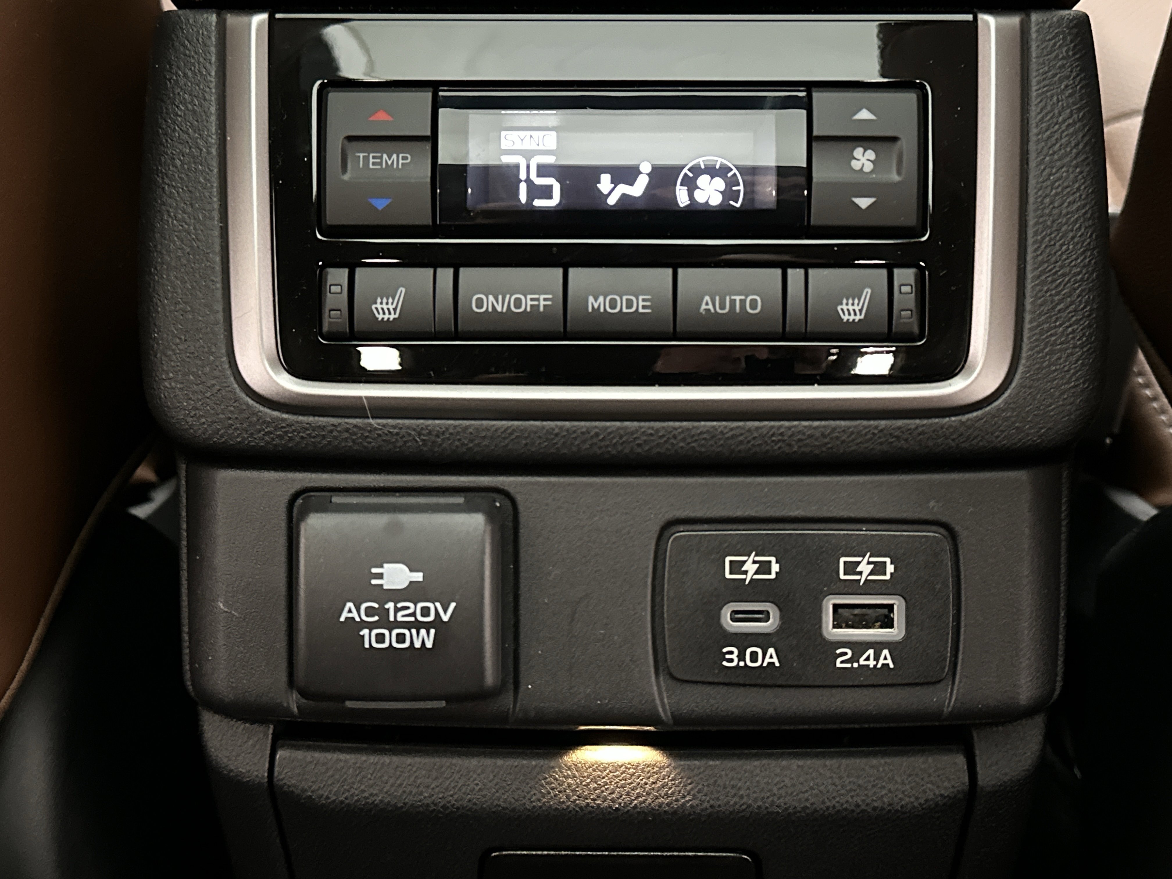 Certified 2025 Subaru Ascent Touring image 24