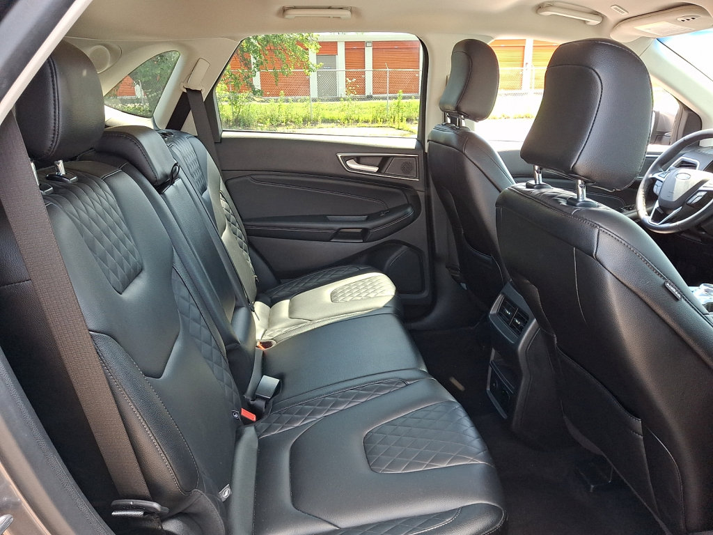 Used 2024 Ford Edge Titanium AWD/4WD image 15