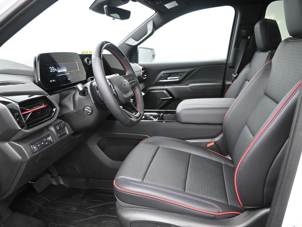 New 2025 Chevrolet Silverado EV RST image 15