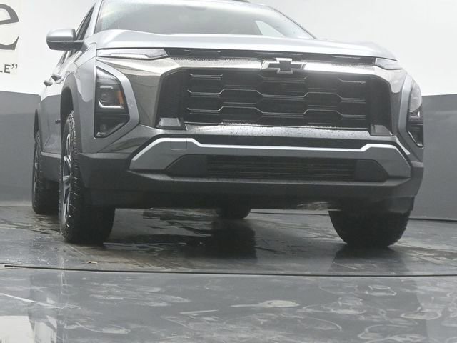 New 2026 Chevrolet Equinox ACTIV image 3
