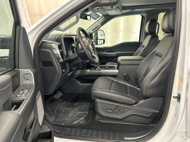 New 2026 Ford F250 Lariat w/ Black Appearance Package AWD/4WD image 9