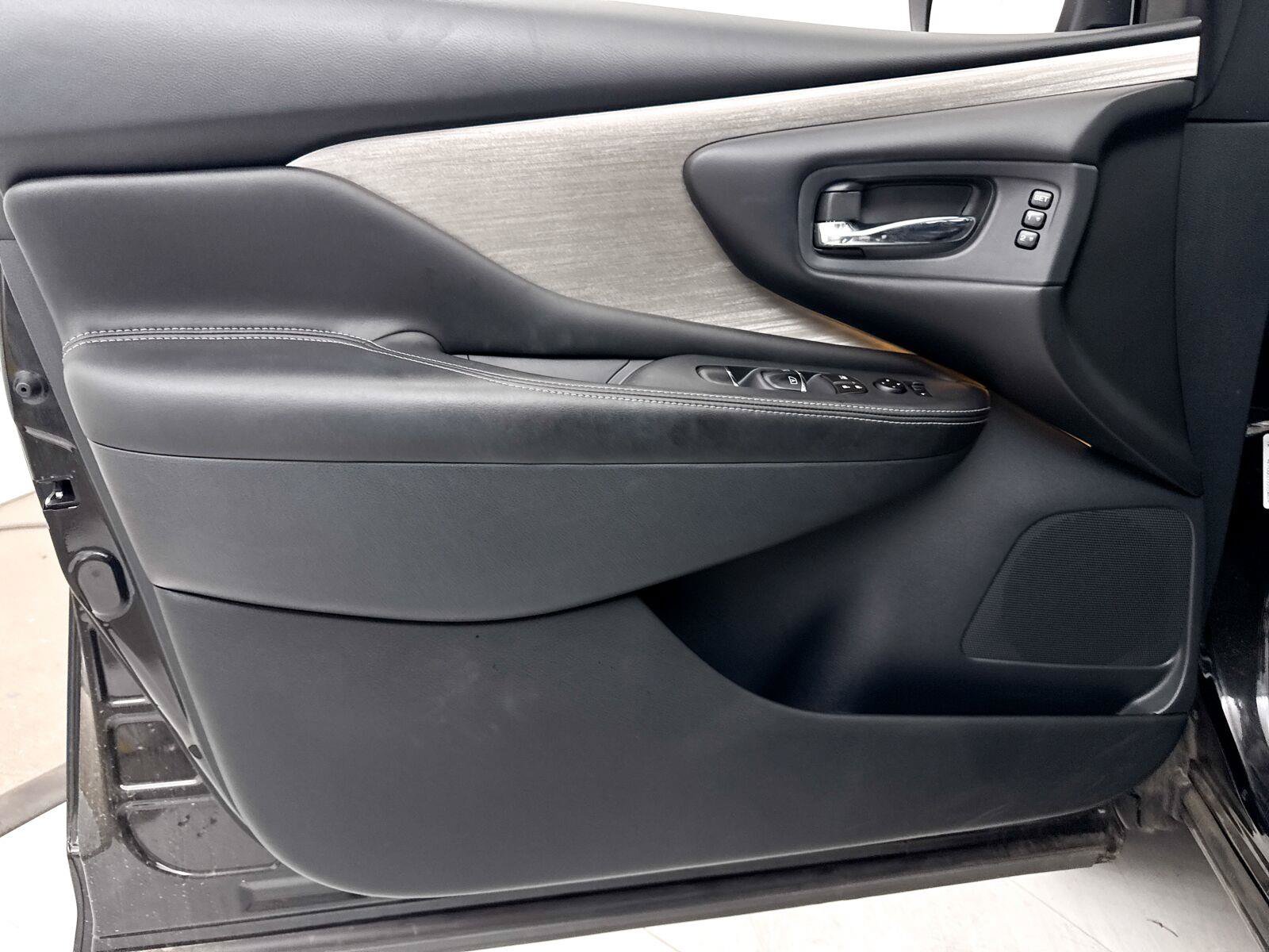 Used 2018 Nissan Murano Platinum AWD/4WD image 27