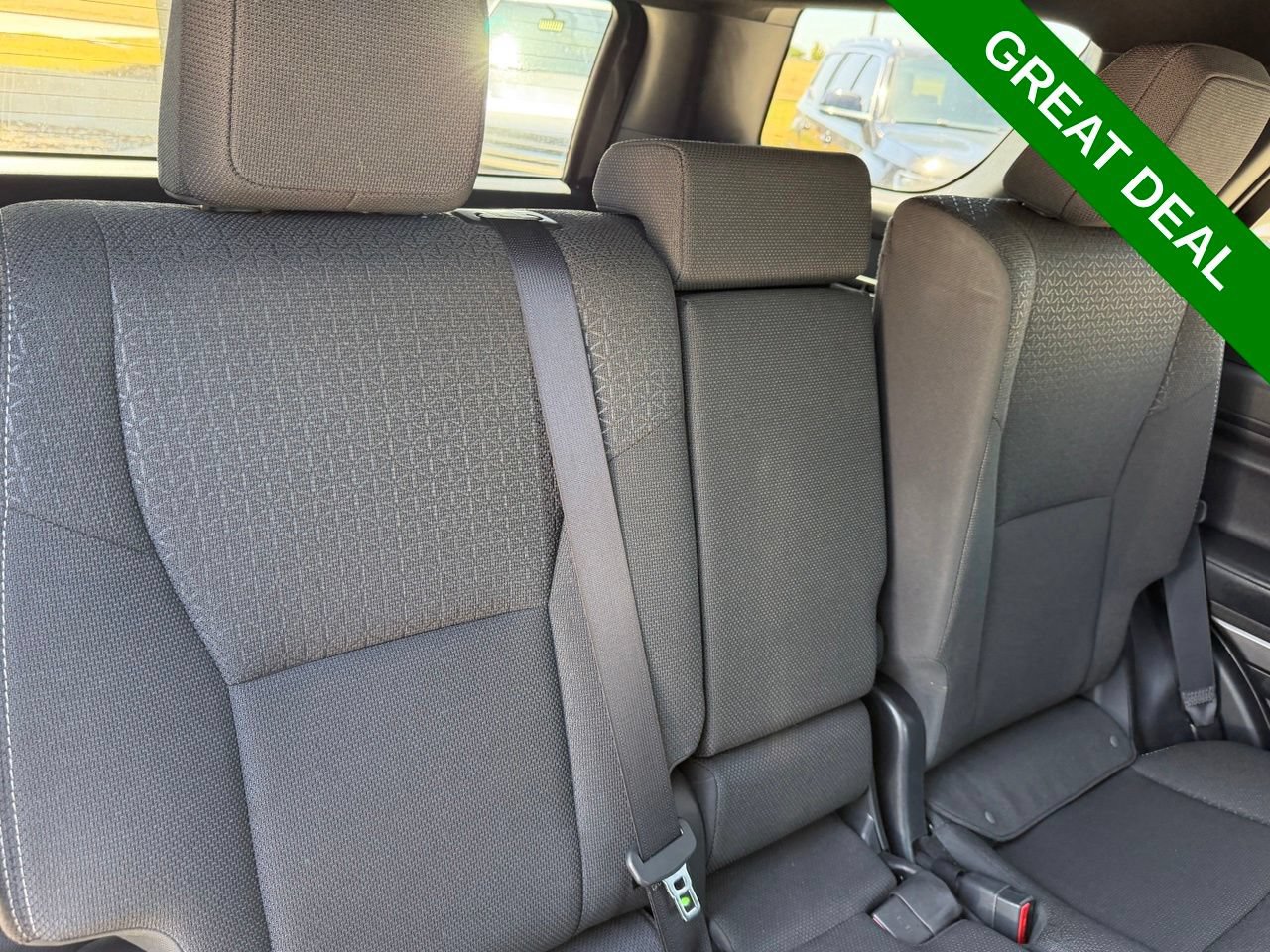 Used 2025 Toyota 4Runner SR5 AWD/4WD image 36