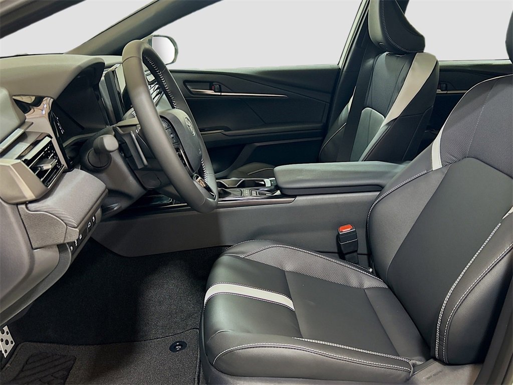 New 2026 Toyota Camry SE image 19