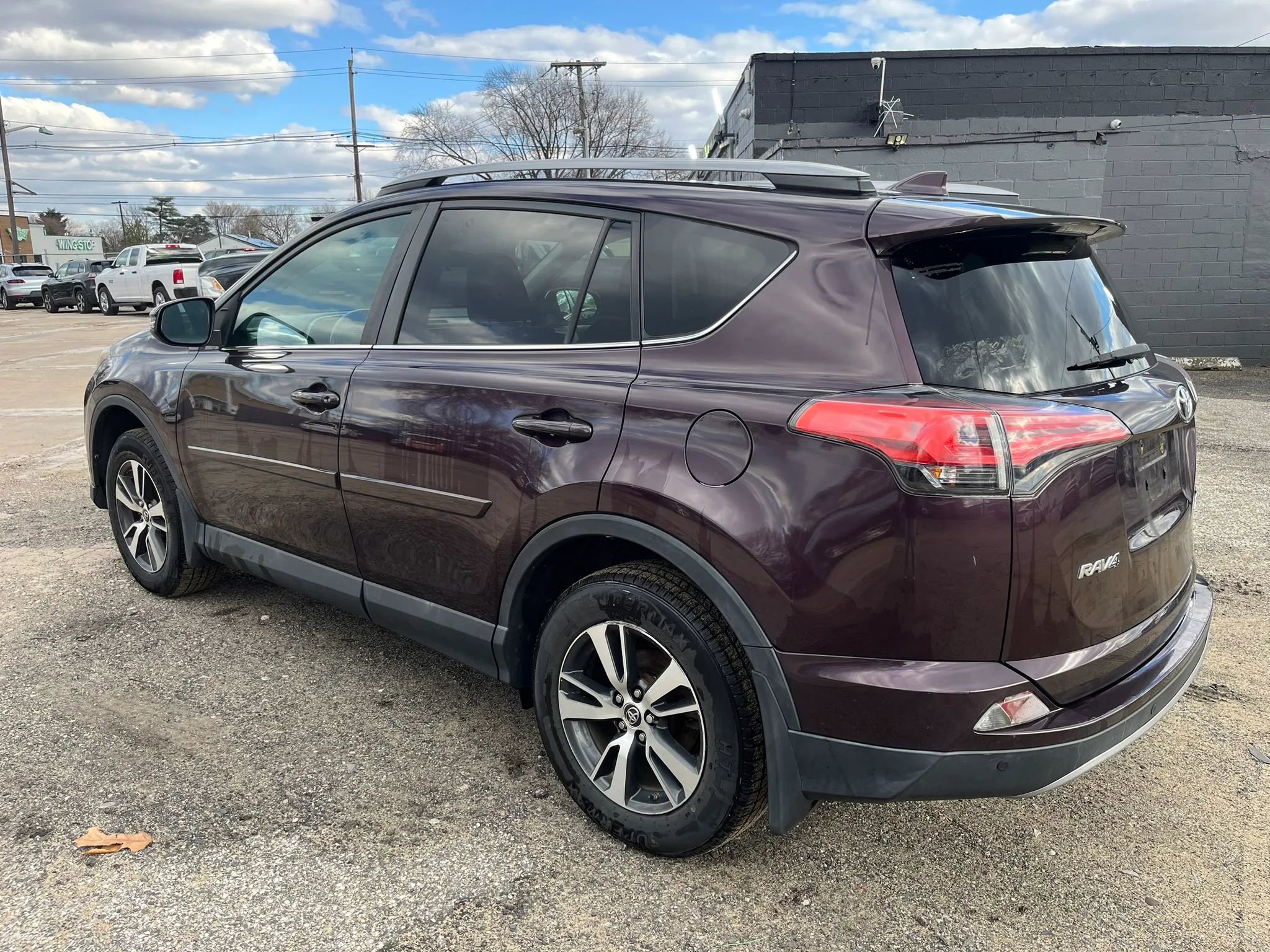 Used 2017 Toyota RAV4 XLE image 6