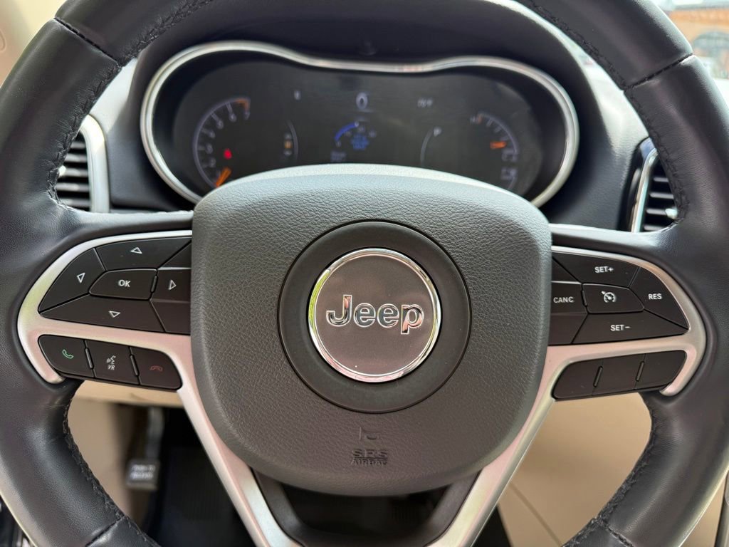 Used 2022 Jeep Grand Cherokee Laredo E AWD/4WD image 30