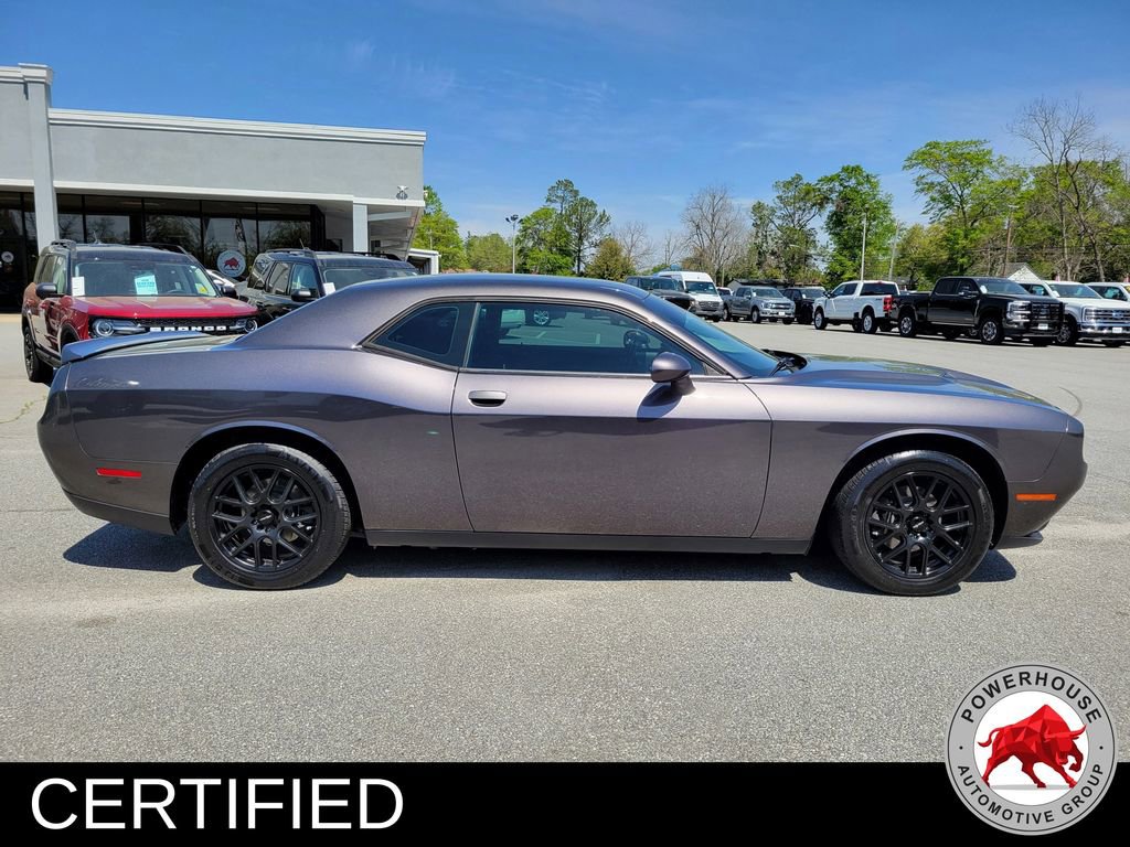 Used 2020 Dodge Challenger SXT image 7