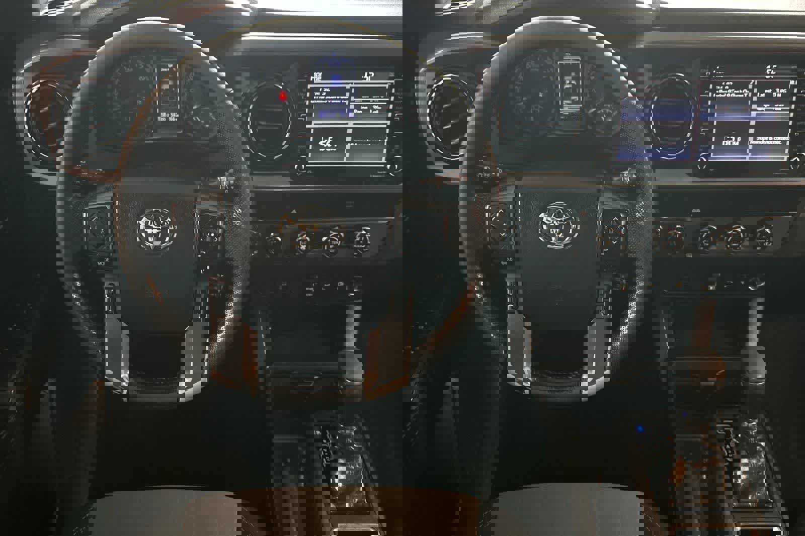 Used 2020 Toyota Tacoma TRD Off-Road image 16