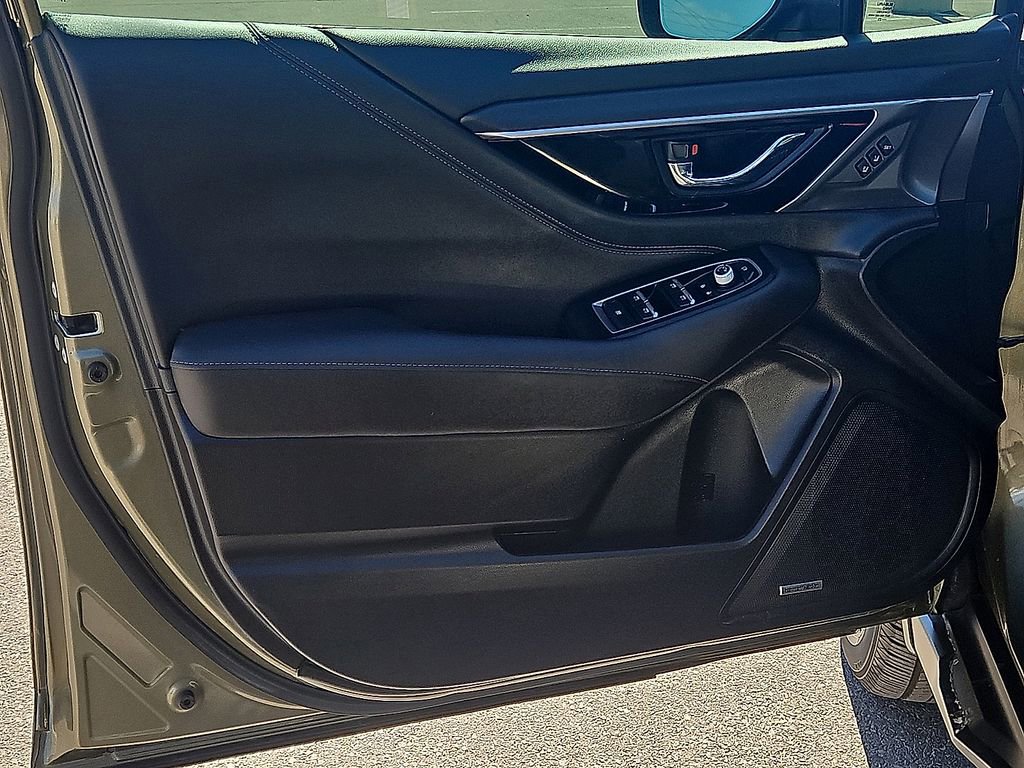 Used 2024 Subaru Outback Touring w/ Popular Package #2 image 20