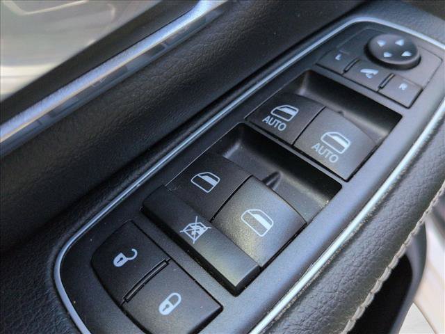 Used 2020 RAM 1500 Laramie AWD/4WD image 11