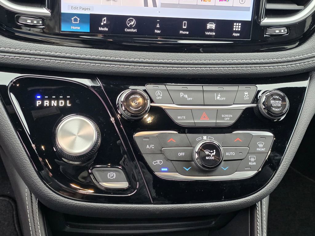 New 2026 Chrysler Pacifica Limited w/ S Appearance Package image 21