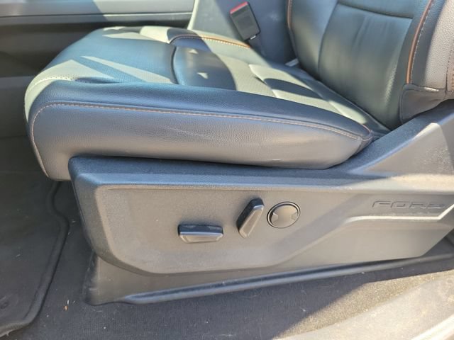 Certified 2025 Ford F250 Lariat w/ Chrome Package AWD/4WD image 17