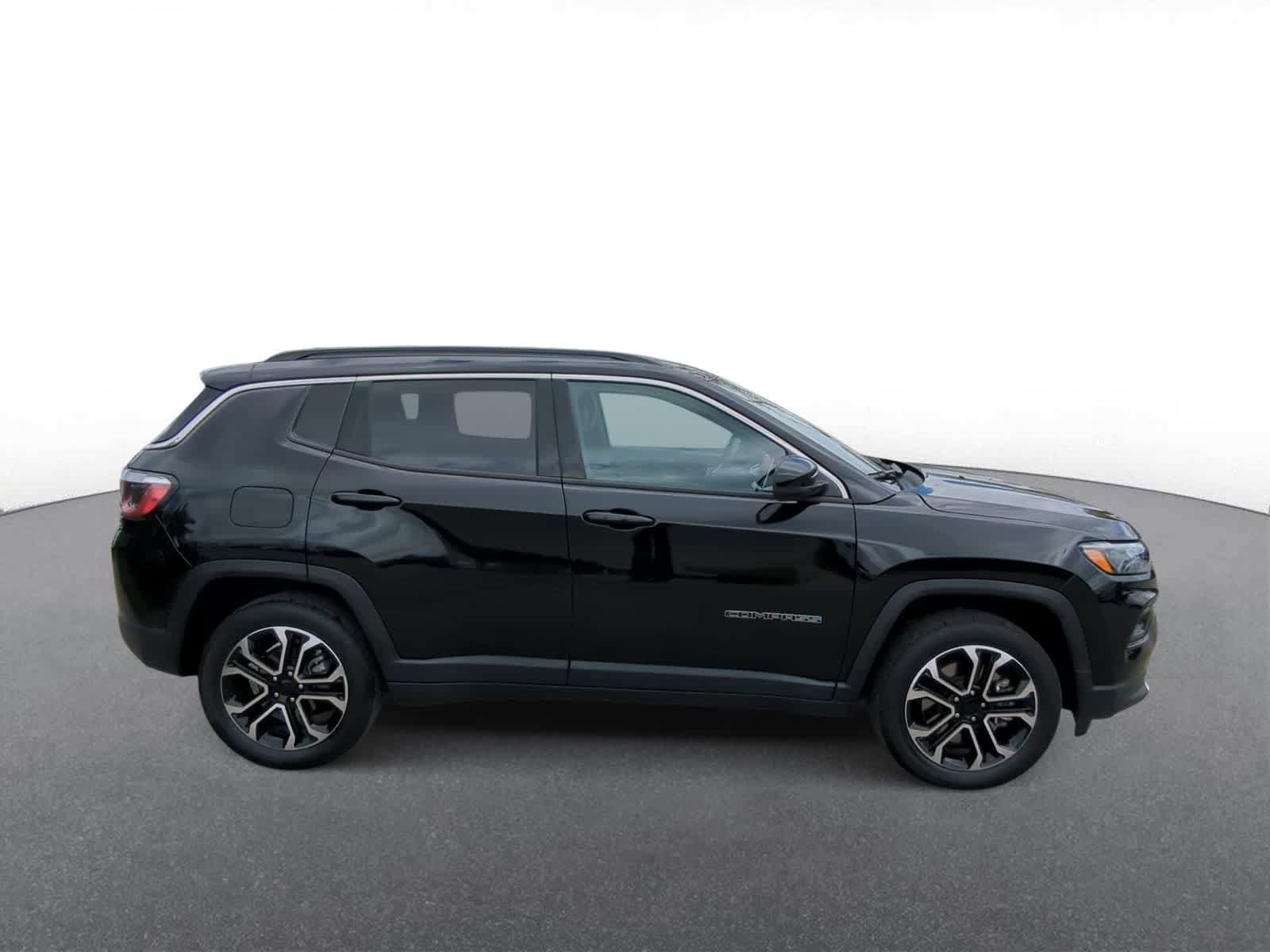 Certified 2023 Jeep Compass Limited AWD/4WD image 9