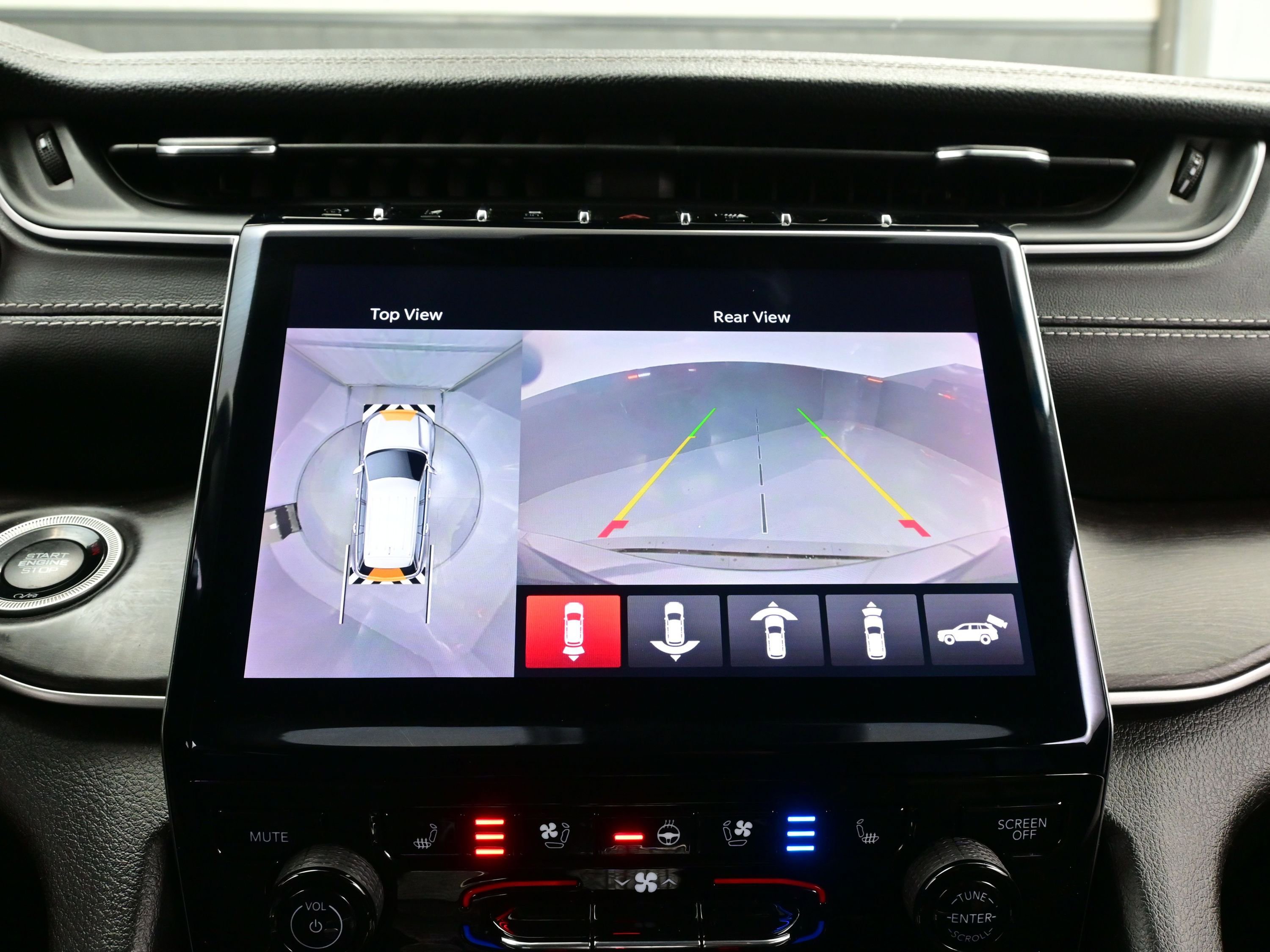 Used 2022 Jeep Grand Cherokee L Limited w/ Luxury Tech Group II image 18