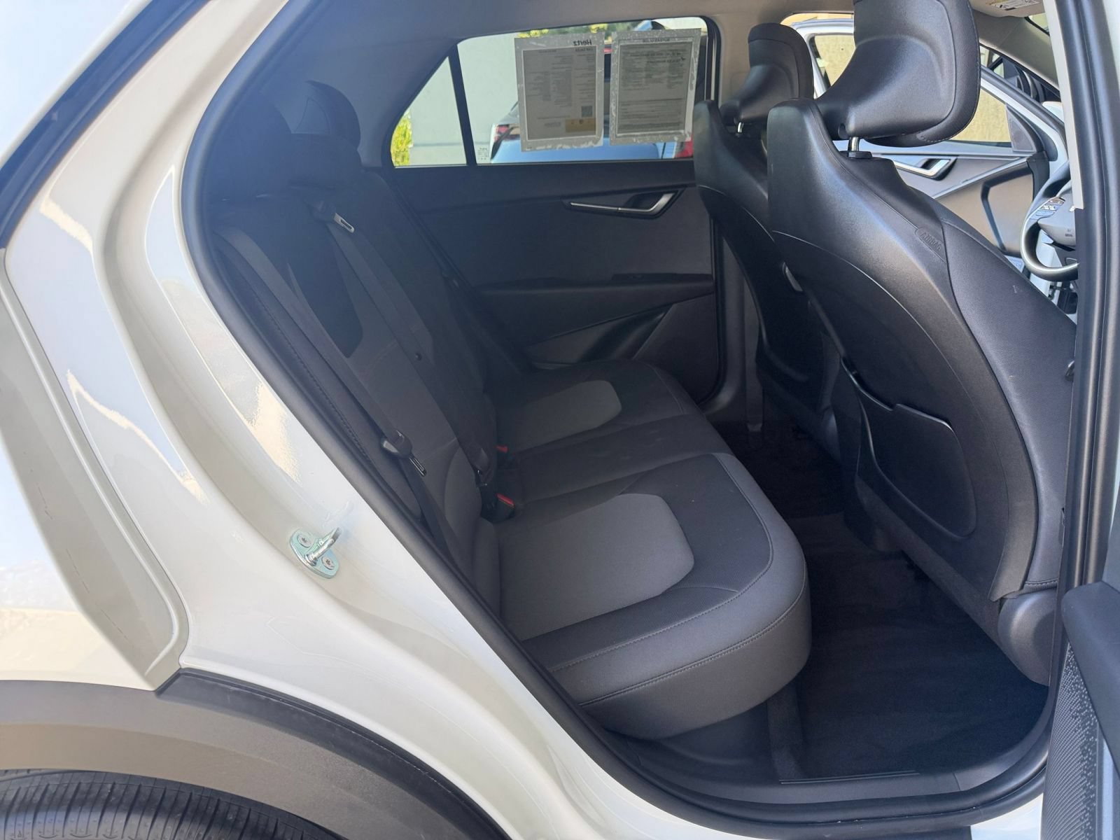 Used 2026 Kia Niro LX FWD image 25