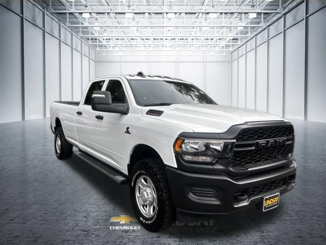 Used 2023 RAM 3500 Tradesman w/ Snow Chief Group AWD/4WD image 3