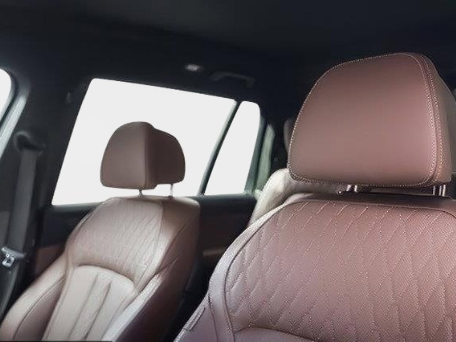 Used 2023 BMW X7 M60i image 37