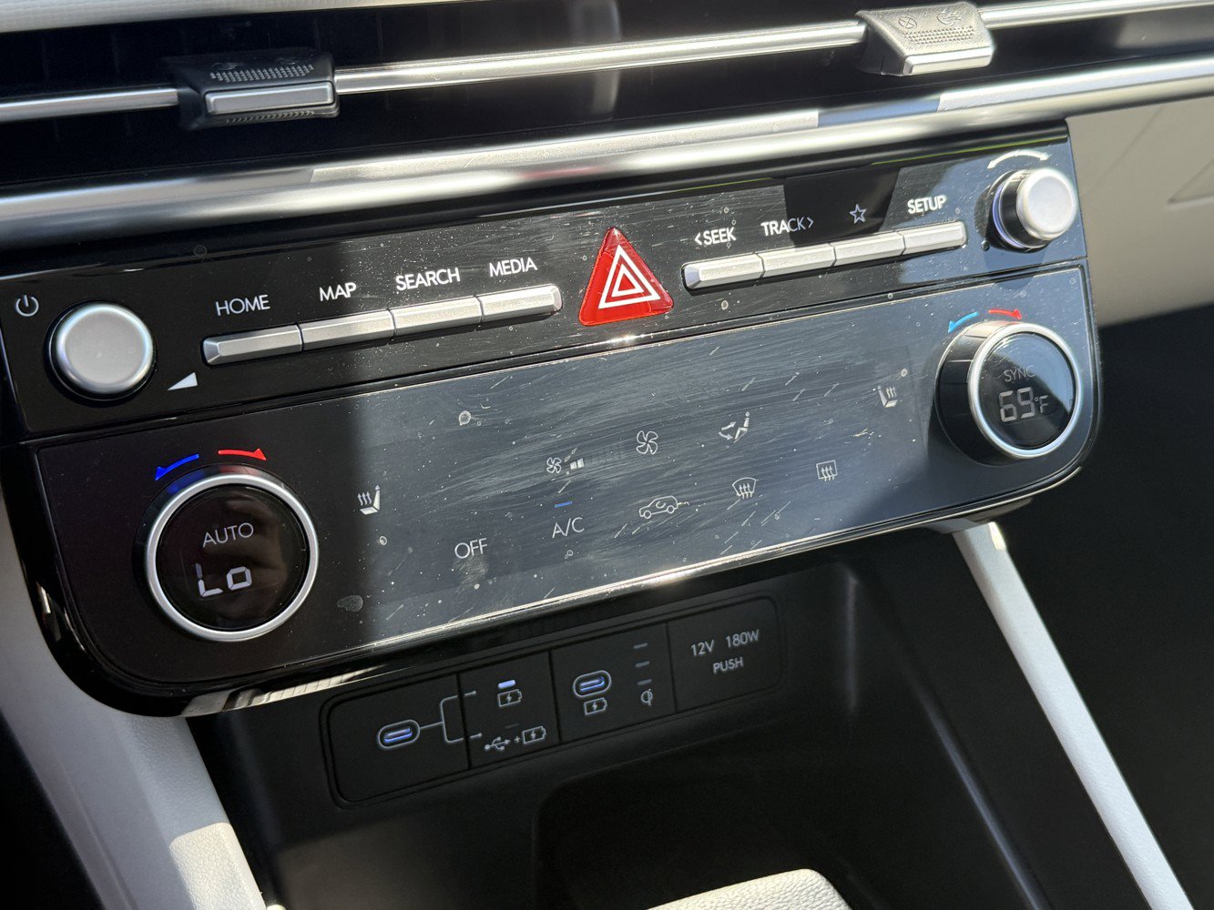 Used 2025 Hyundai Tucson SEL FWD image 14