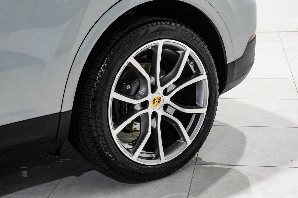 Used 2023 Porsche Cayenne image 54