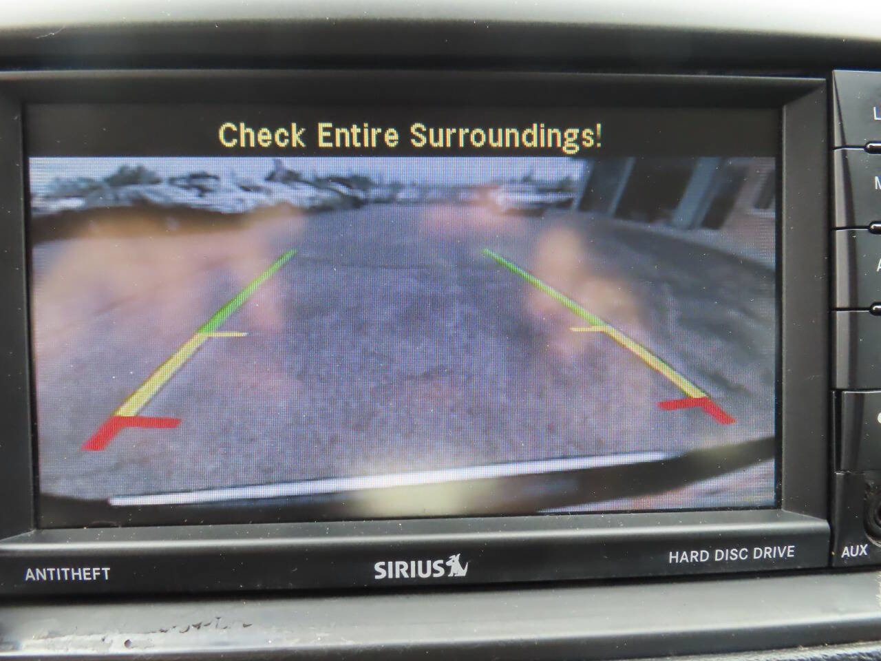 Used 2014 Chrysler Town & Country Touring FWD image 47
