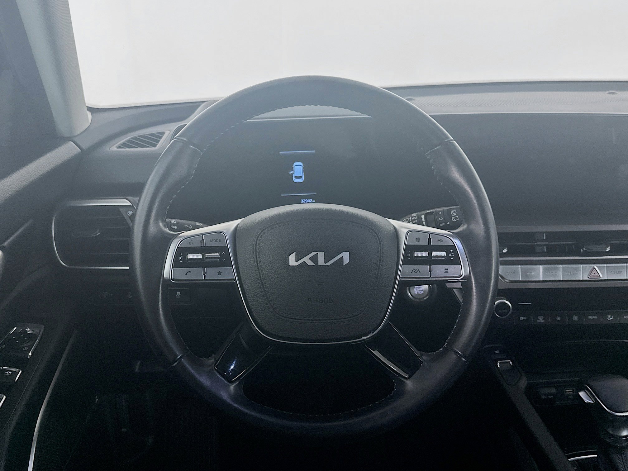 Used 2025 Kia Telluride S image 18