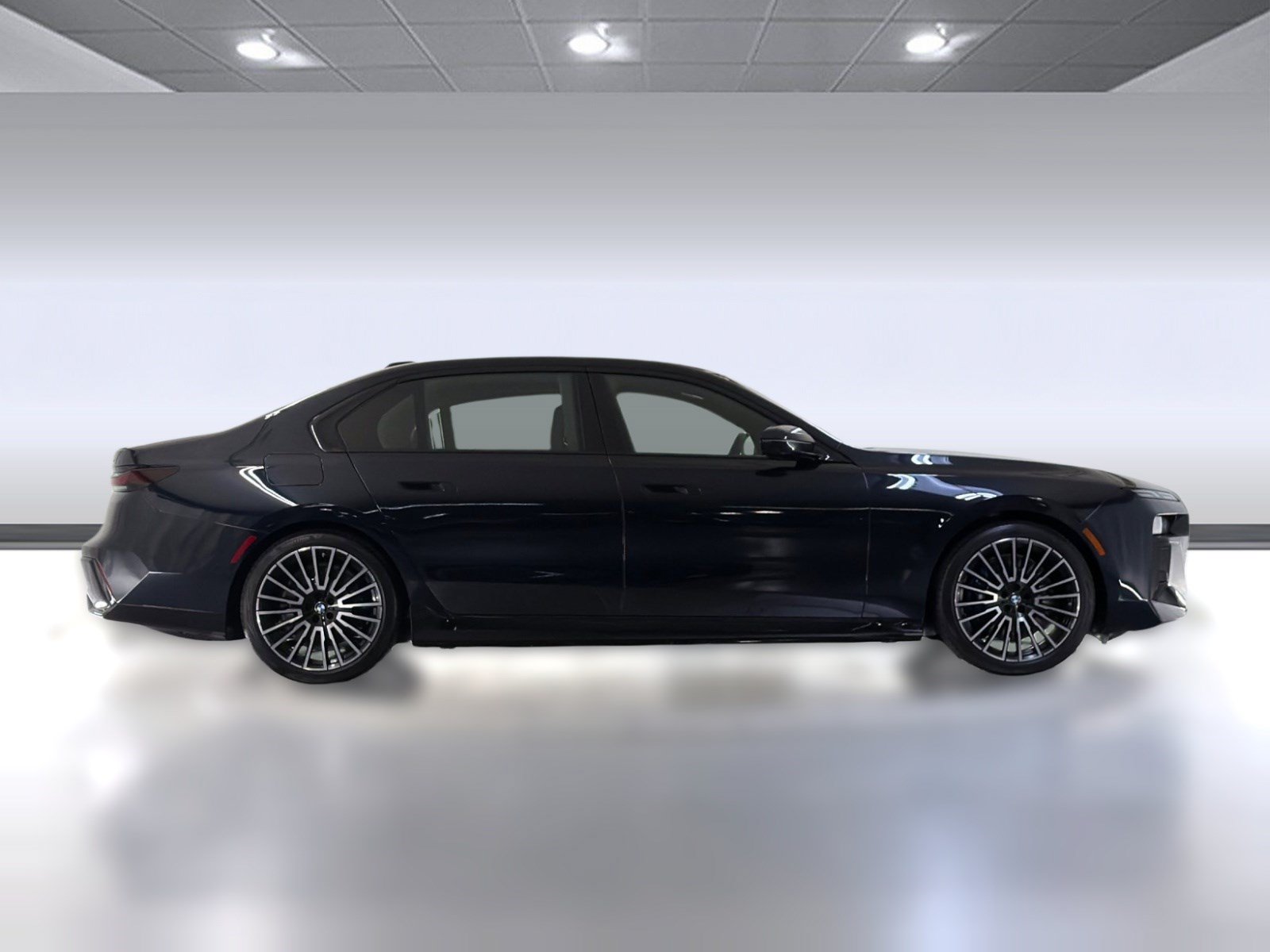 Used 2026 BMW i7 xDrive60 AWD/4WD image 7