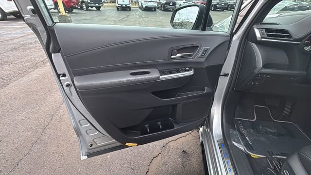 Used 2023 Toyota Sienna XSE image 10