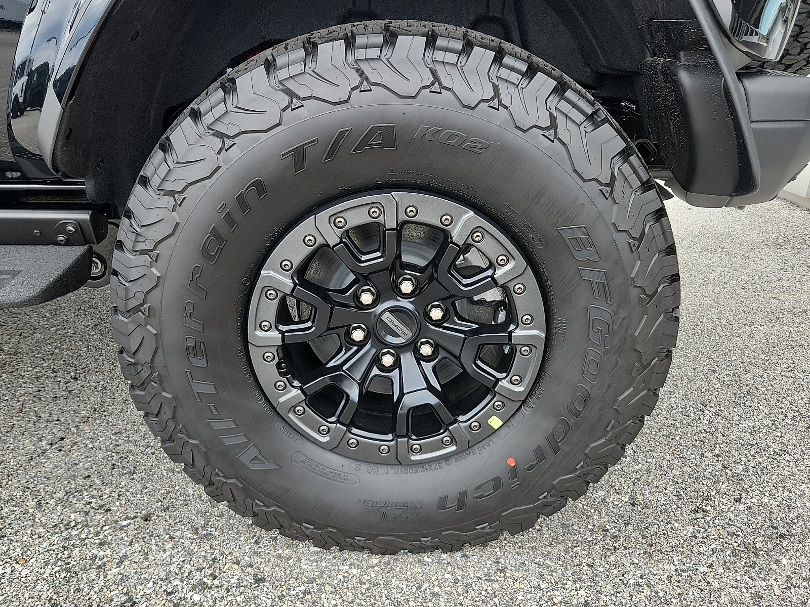 New 2026 Ford Bronco Raptor w/ Interior Carbon Fiber Pack AWD/4WD image 5