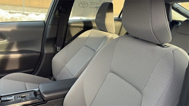 New 2026 Toyota Prius LE image 18